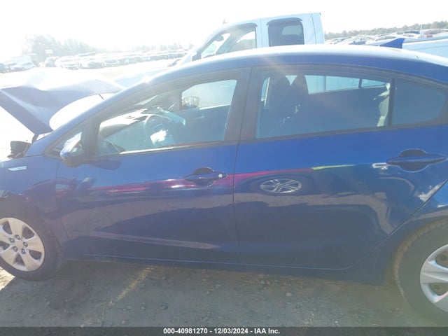 KIA FORTE LX 2018 3KPFK4A7XJE182600 Image 14