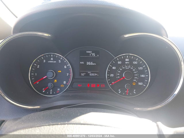 KIA FORTE LX 2018 3KPFK4A7XJE182600 Image 7