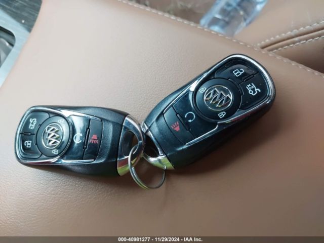 1G4ZR5SS9HU130724 Buick Lacrosse Premium