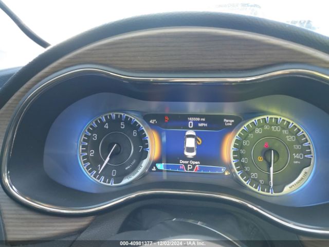 1C3CCCEG3FN512363 Chrysler 200 C