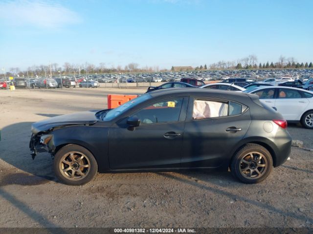 JM1BM1K74E1206940 Mazda Mazda3 I Sport