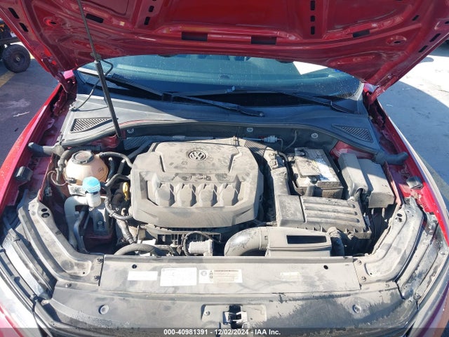1VWAA7A33JC045577 Volkswagen Passat 2.0t R-line/2.0t S