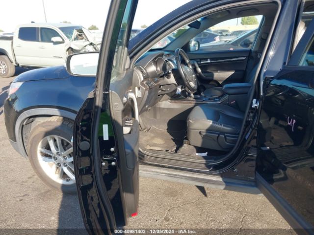 5XYKT4A65EG434863 KIA SORENTO LX