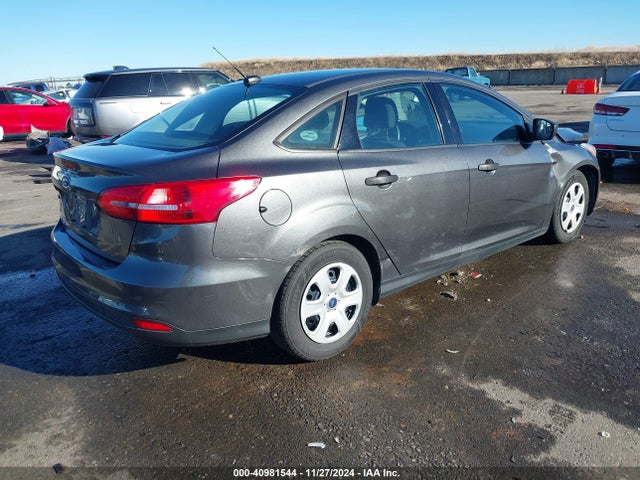 1FADP3E23GL331517 Ford FOCUS S