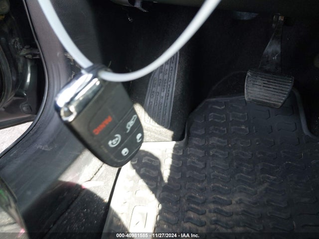 3C4NJCCB0JT358298 Jeep Compass Limited Fwd