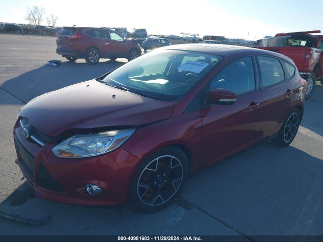 Ford FOCUS SE 2014 1FADP3K29EL192639 Image 2