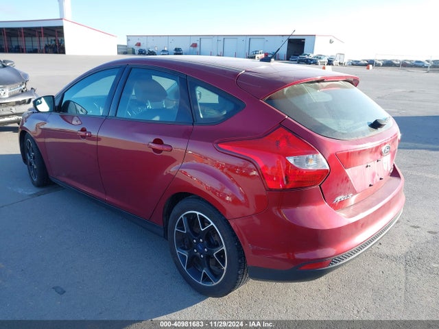 Ford FOCUS SE 2014 1FADP3K29EL192639 Image 3