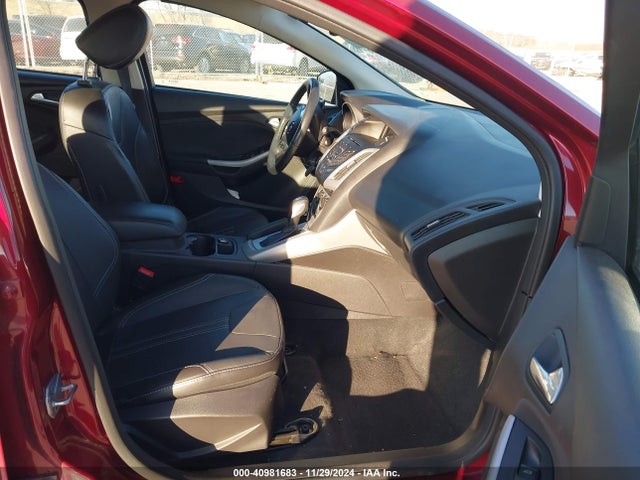 Ford FOCUS SE 2014 1FADP3K29EL192639 Image 5