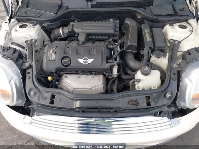 2011 MINI COOPER WMWSU3C50BT097334 Photo 9