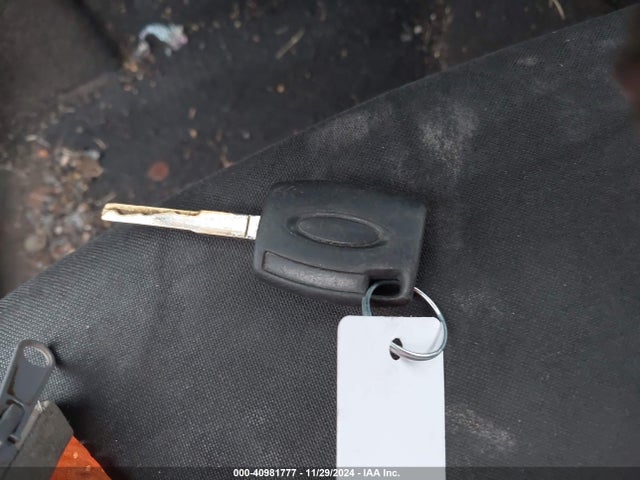 1FADP3E21GL288828 Ford FOCUS S