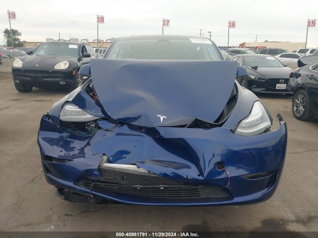 7SAYGDEE0NF439009 Tesla Model Y Long Range Dual Motor All-wheel Drive