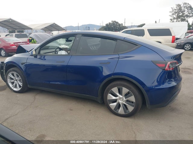 7SAYGDEE0NF439009 Tesla Model Y Long Range Dual Motor All-wheel Drive