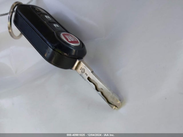 3C3CFFBR0FT663241 Fiat 500 SPORT