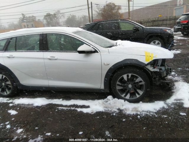 W04GV8SXXK1022684 Buick Regal Tourx Awd Essence