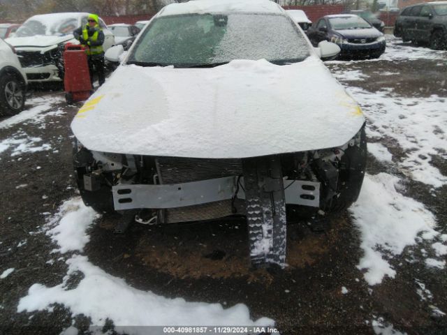 W04GV8SXXK1022684 Buick Regal Tourx Awd Essence