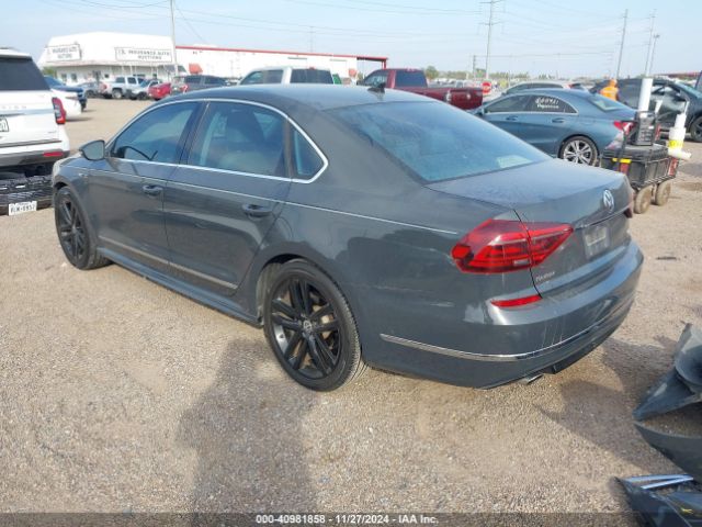 1VWDT7A37HC065705 Volkswagen Passat 1.8t R-line