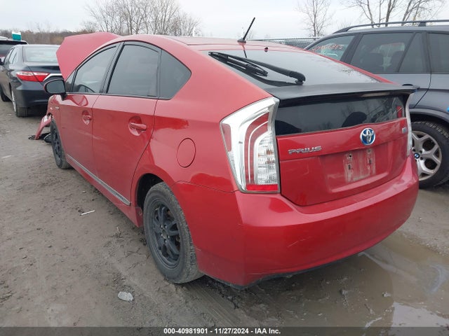 Toyota Prius Two 2014 JTDKN3DU8E1804654 Image 3