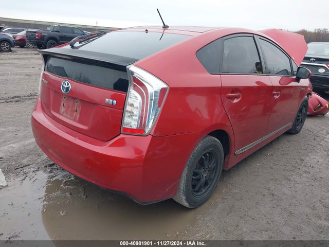 Toyota Prius Two 2014 JTDKN3DU8E1804654 Image 4
