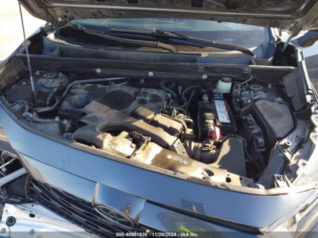 JTMH1RFV8KD006857 Toyota RAV4 LE