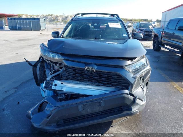JTMH1RFV8KD006857 Toyota RAV4 LE
