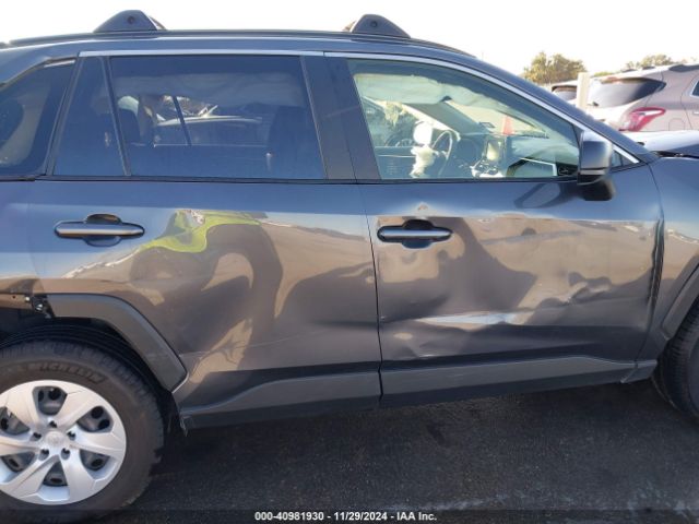 JTMH1RFV8KD006857 Toyota RAV4 LE