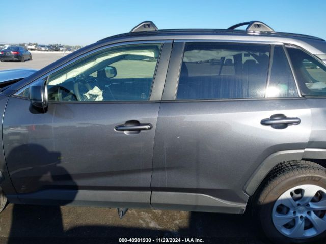 JTMH1RFV8KD006857 Toyota RAV4 LE