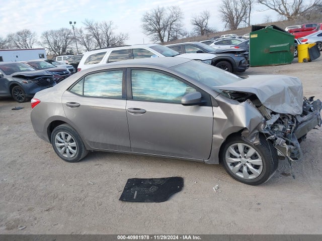 Toyota COROLLA LE 2016 5YFBURHE5GP458733 Image 13