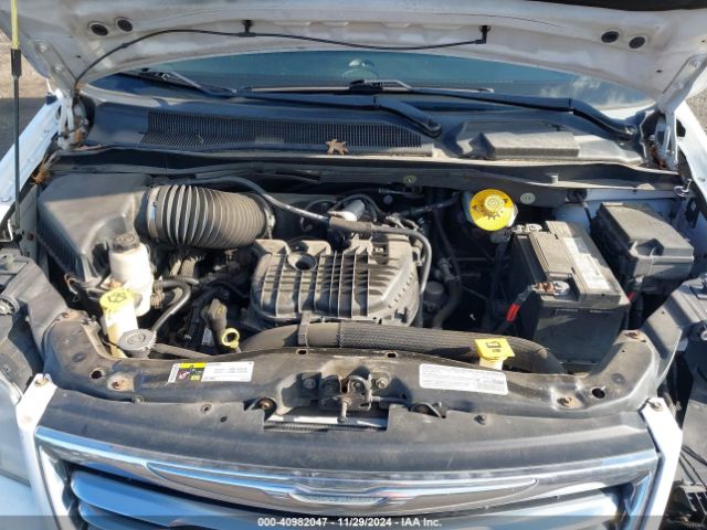 2C4RC1CG9ER143975 Chrysler Town & Country Touring-l