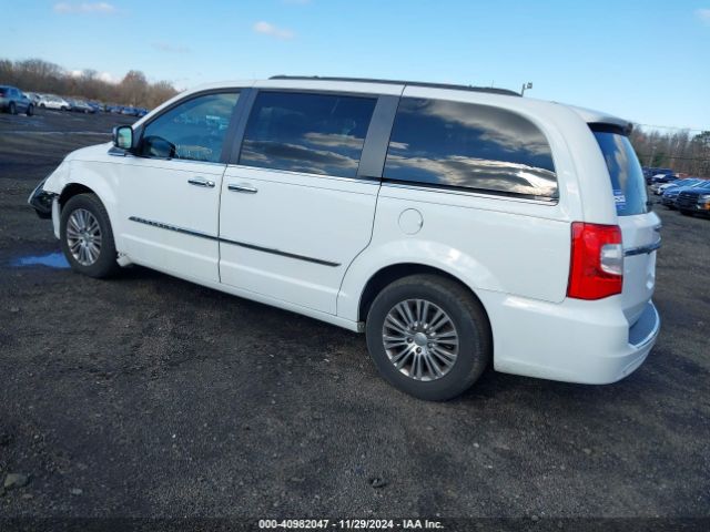 2C4RC1CG9ER143975 Chrysler Town & Country Touring-l