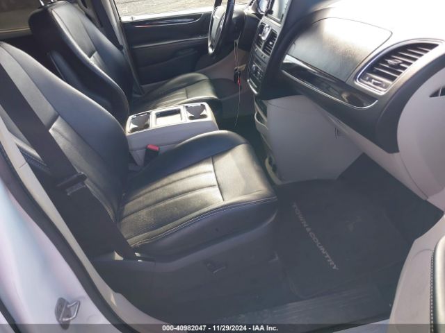 2C4RC1CG9ER143975 Chrysler Town & Country Touring-l