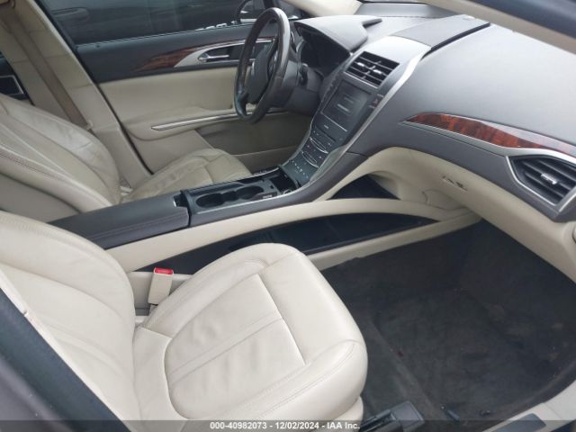 3LN6L2J99FR617556 Lincoln MKZ