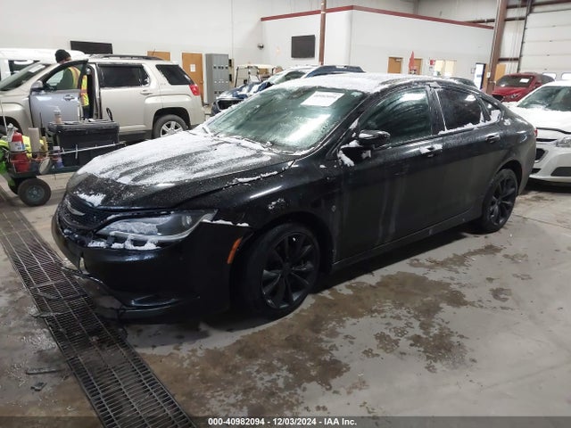Chrysler 200 S 2016 1C3CCCDG1GN118332 Image 2