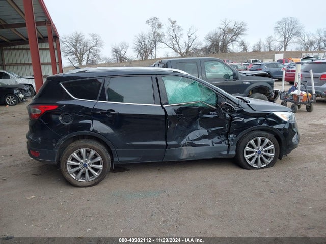 Ford Escape Titanium 2018 1FMCU9J98JUA28380 Image 13