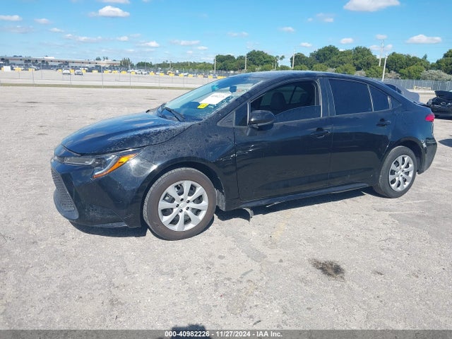 Toyota COROLLA LE 2021 5YFEPMAE8MP149545 Image 2