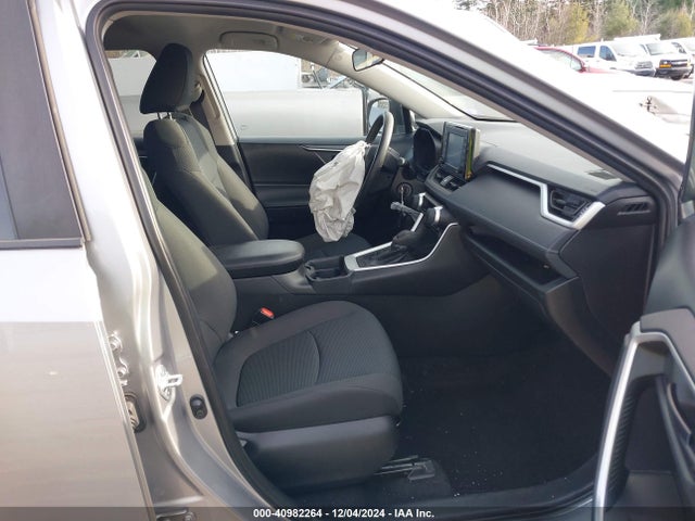 Toyota RAV4 LE 2020 2T3F1RFV5LC106136 Image 5