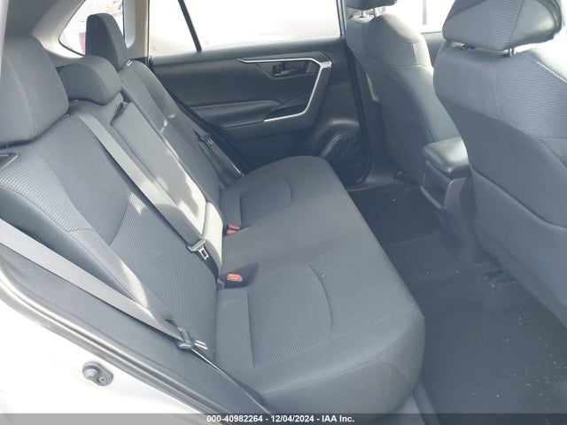 Toyota RAV4 LE 2020 2T3F1RFV5LC106136 Image 8