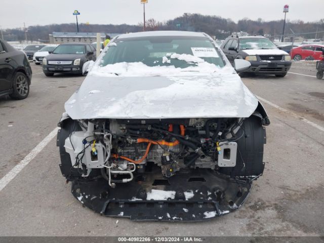 KMHC75LC7JU072668 Hyundai Ioniq Hybrid Sel