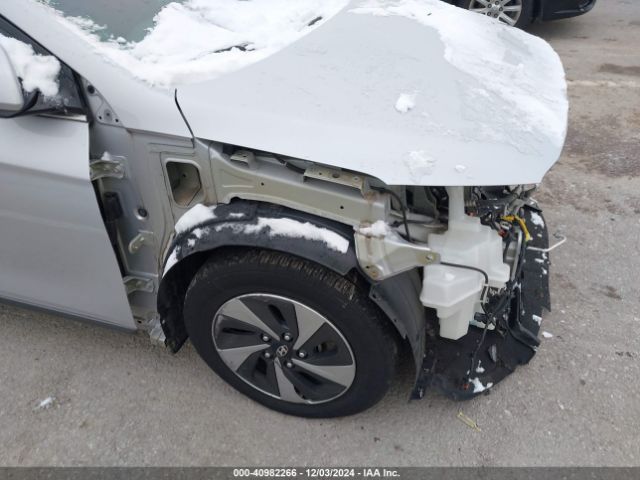 KMHC75LC7JU072668 Hyundai Ioniq Hybrid Sel