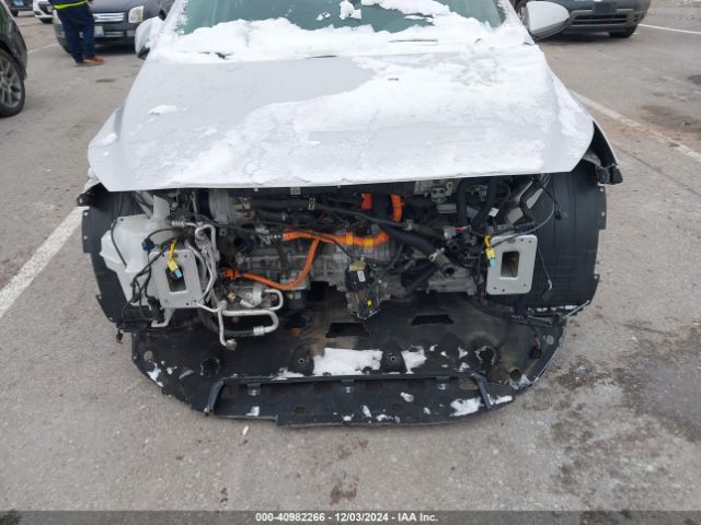 KMHC75LC7JU072668 Hyundai Ioniq Hybrid Sel