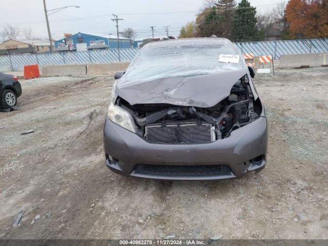 5TDKK3DC0FS680156 Toyota Sienna Le 8 Passenger