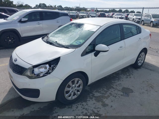 KNADM4A30F6444083 KIA RIO LX