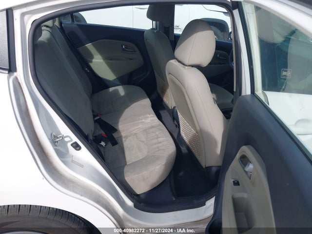 KNADM4A30F6444083 KIA RIO LX