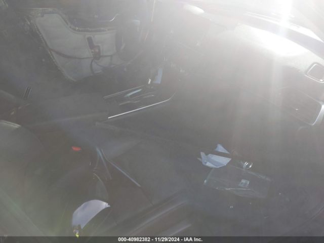 1HGCV1F92JA151963 Honda Accord Touring