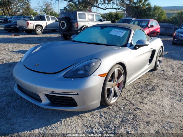 WP0CB2A80JS228268 Porsche 718 Boxster S