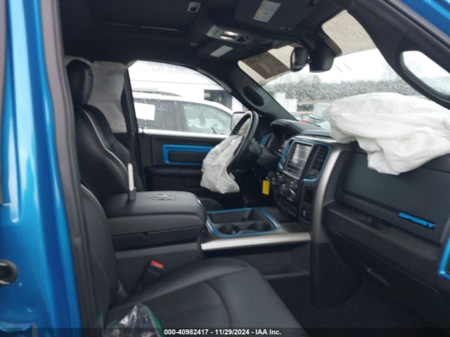 1C6RR7MT2JS201227 RAM 1500 Sport  4x4 5'7 Box