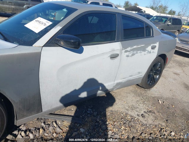 2C3CDXBG9HH644127 Dodge Charger Se Rwd
