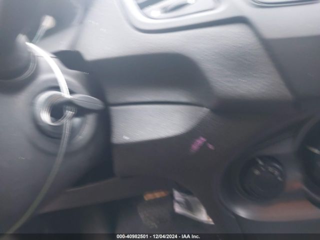 3FADP4TJ1EM206477 Ford FIESTA S