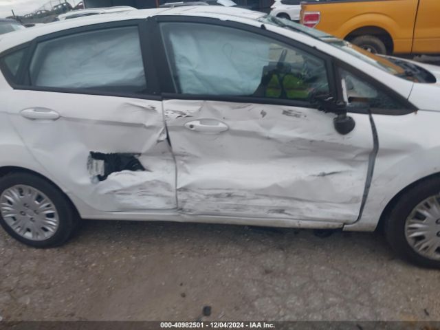 3FADP4TJ1EM206477 Ford FIESTA S