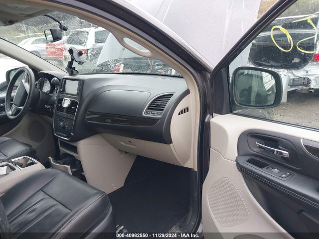 2C4RC1BG7GR103995 Chrysler Town & Country Touring