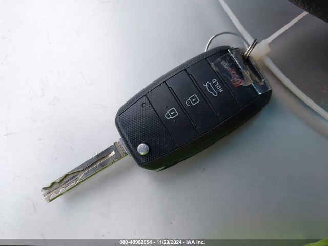 KIA Optima Lx 2015 5XXGM4A72FG459897 Image 11